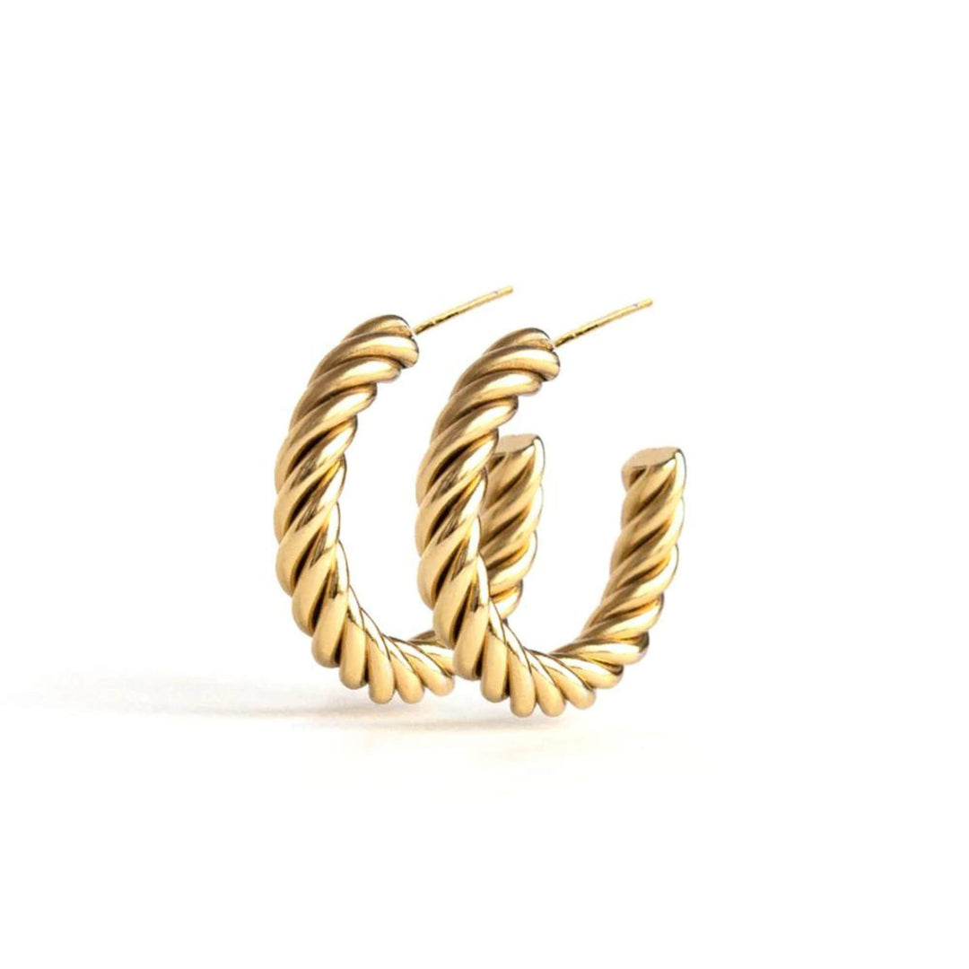 Boucles d'oreilles torsadées dorées par welldunn