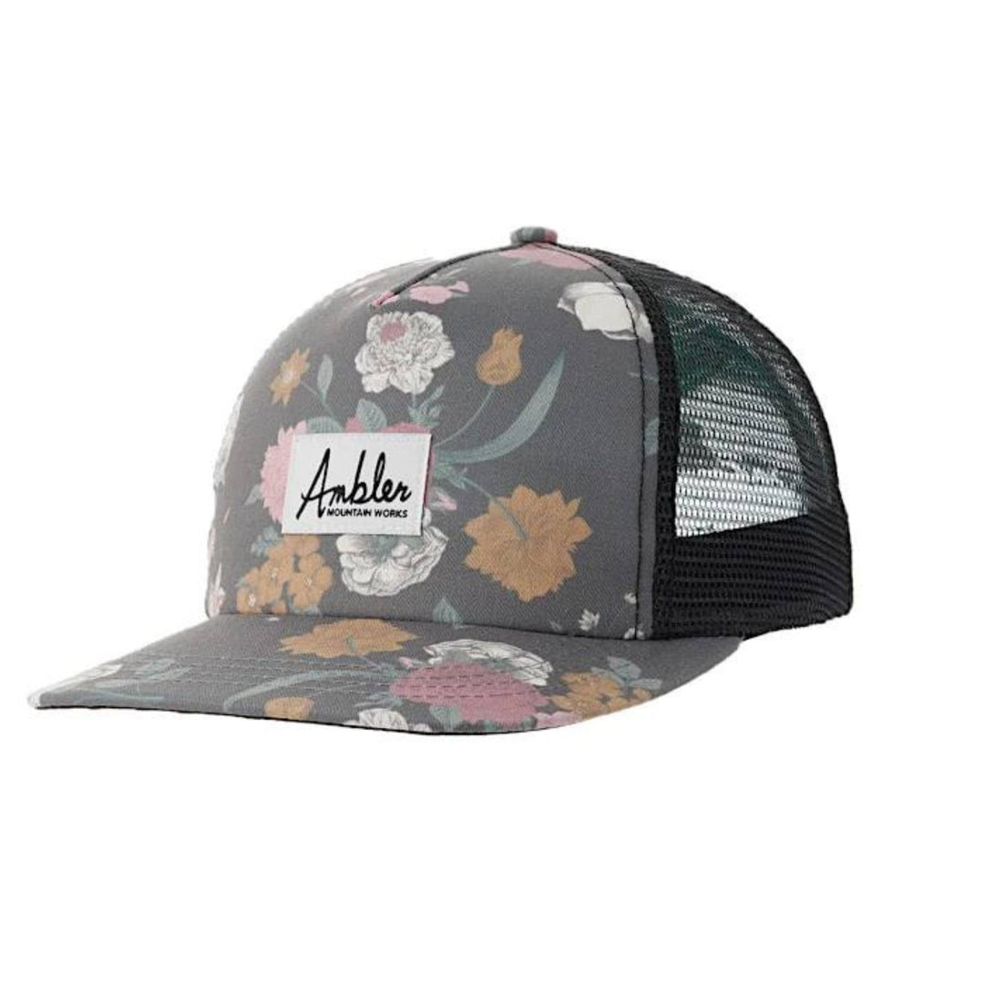 Casquette pour femme noire avec motif de fleurs sur le devant par Ambler