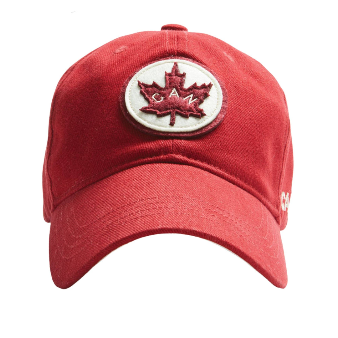 Casquette Canada rouge avec logo par Red Canoe vue de devant