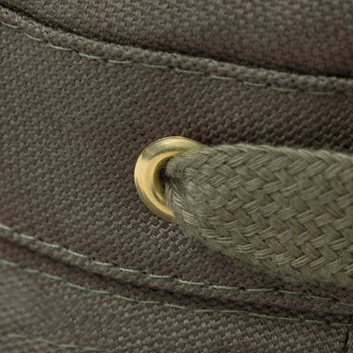 Détails du lacet du Chapeau emblématique T1 Olive de tilley