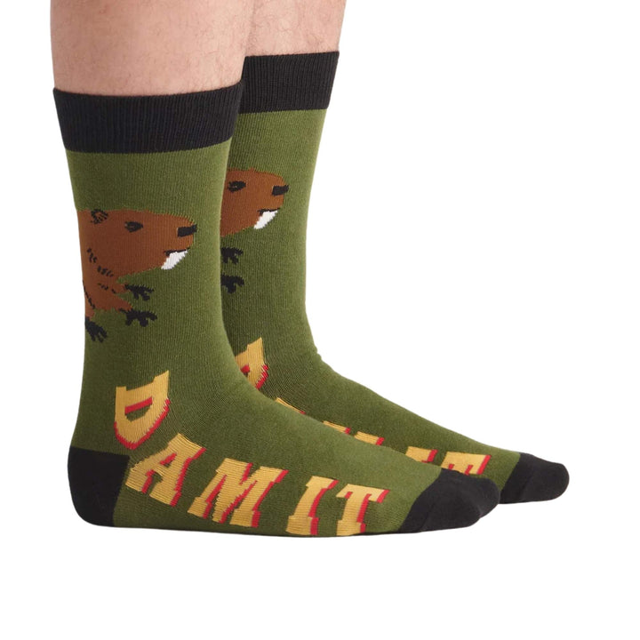 Chaussettes vertes avec un castor et Dam it d'écrit par La petite maison bleue vues de côté