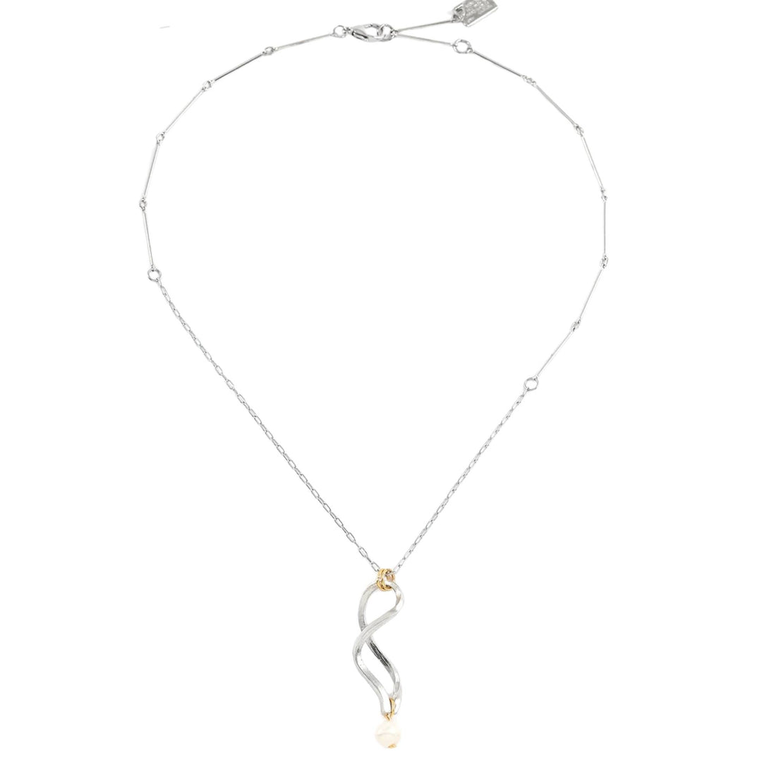 Collier argenté avec pendentif en spirale par Anne-marie Chagnon