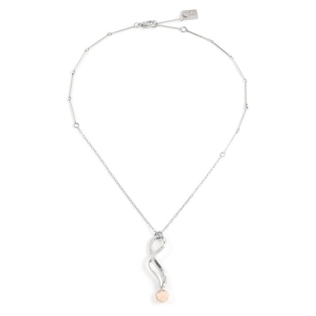 Collier Aries avec pendentif en spirale argenté et une pierre rose au bout