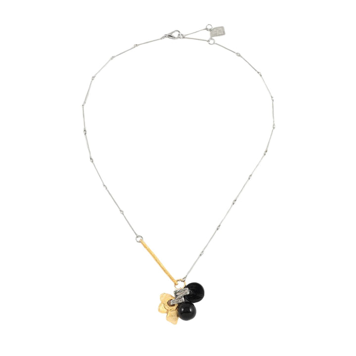 Collier argenté et doré Electre avec pendentif noir par Anne-Marie Chagnon