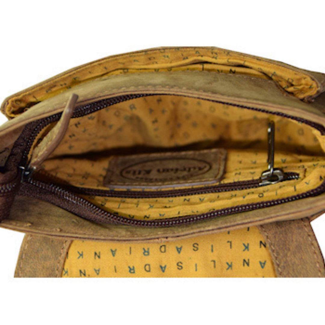 Sac à main en cuir de bison 2790 vu de l'intérieur par Adrian Klis