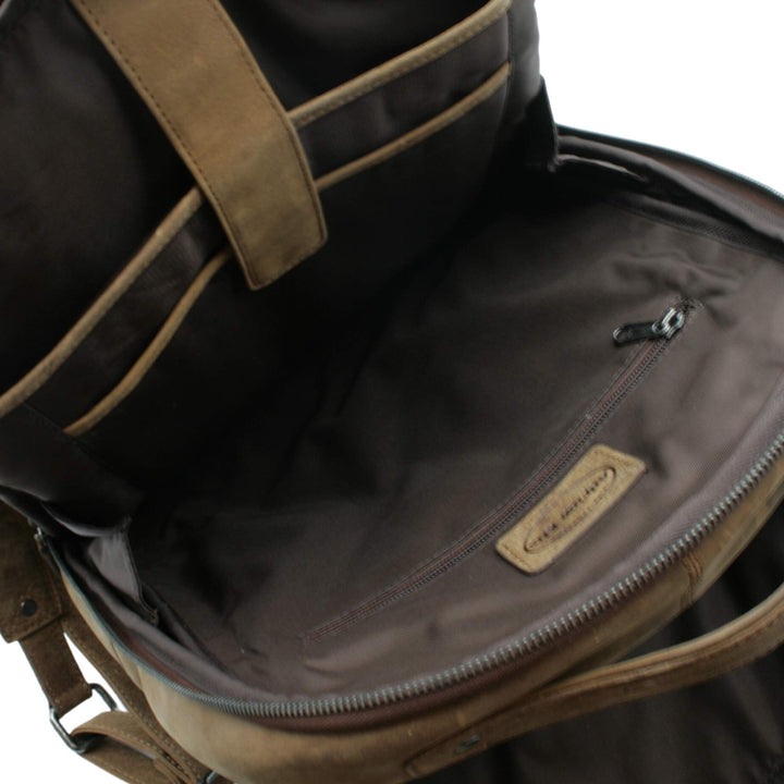 Intérieur de la 2e pochette du Sac à dos Adrian Klis en cuir de bison 2950