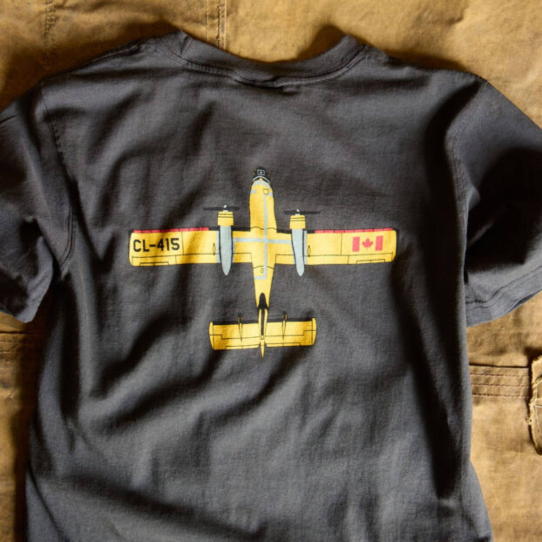 Dos du Tshirt National air service charbon  avec un avion CL-415 jaune par Red Canoe