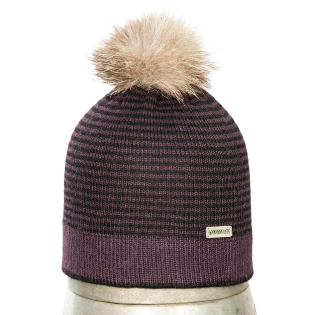 Tuque à rayures mauves et noires avec pompom beige par La fibre et moi
