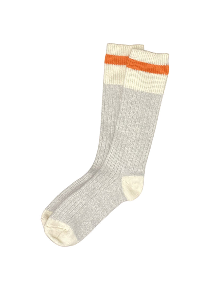 Chaussettes en laine merino grises et blanches avec ligne orange
