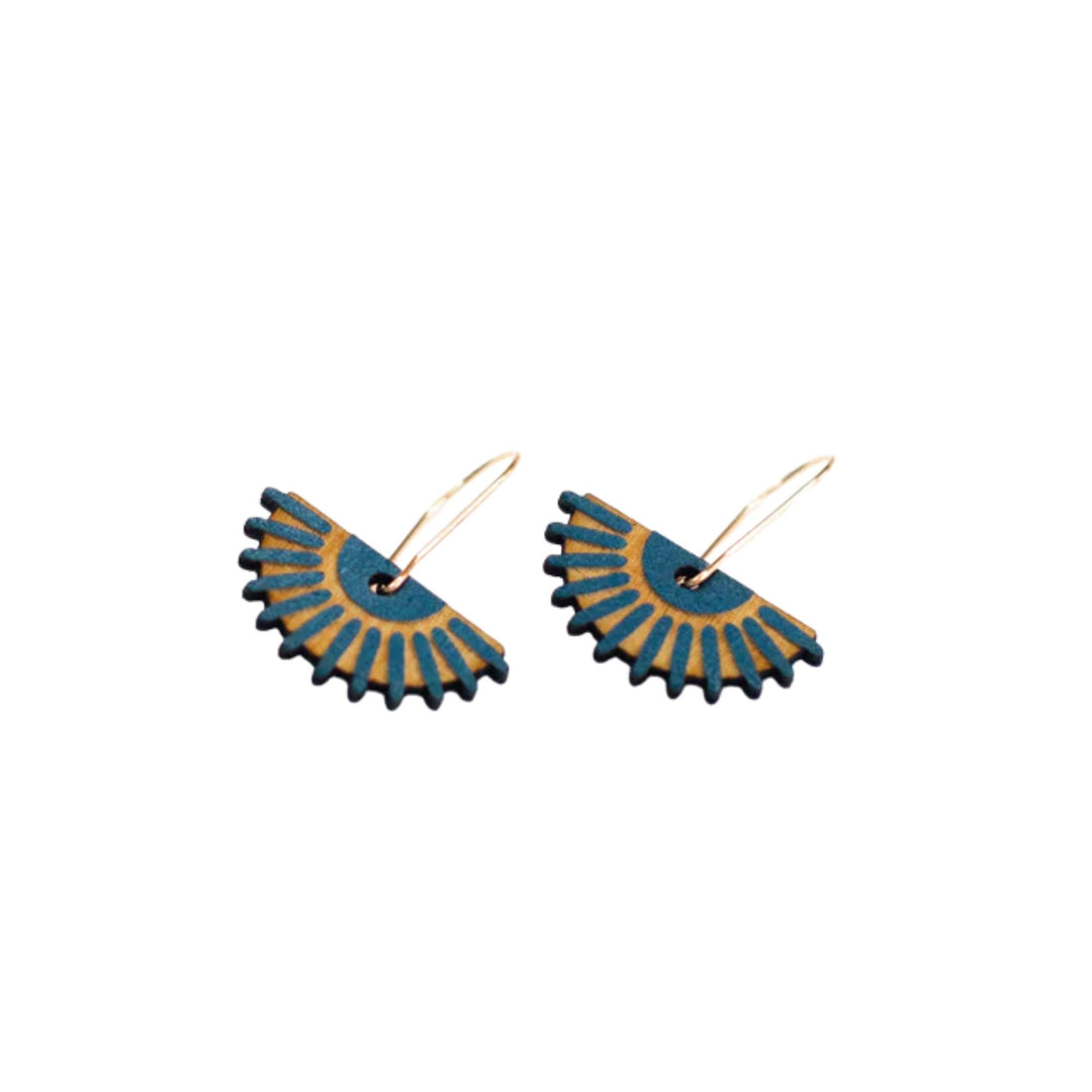 Boucles d'oreilles Rebelle des Bois Canicule bleu nuit avec attache en acier inox