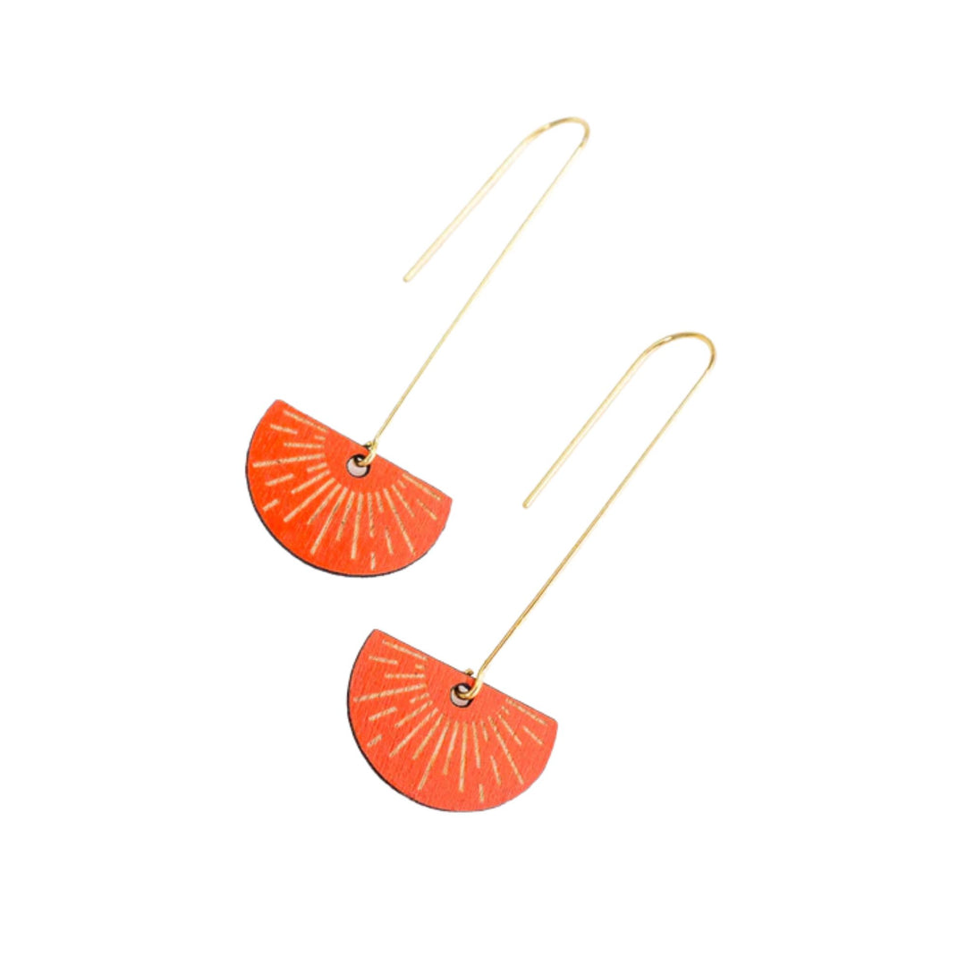 Boucles d'oreilles Rebelle des Bois Étincelle oranges avec crochet doré