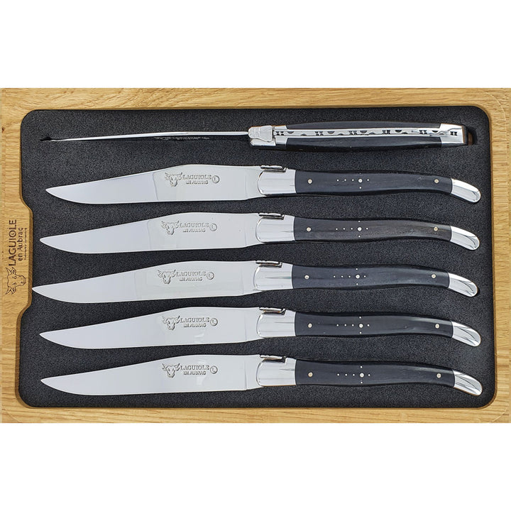 Coffret de 6 couteaux Laguiole vu de dessus avec manche en ébène noir