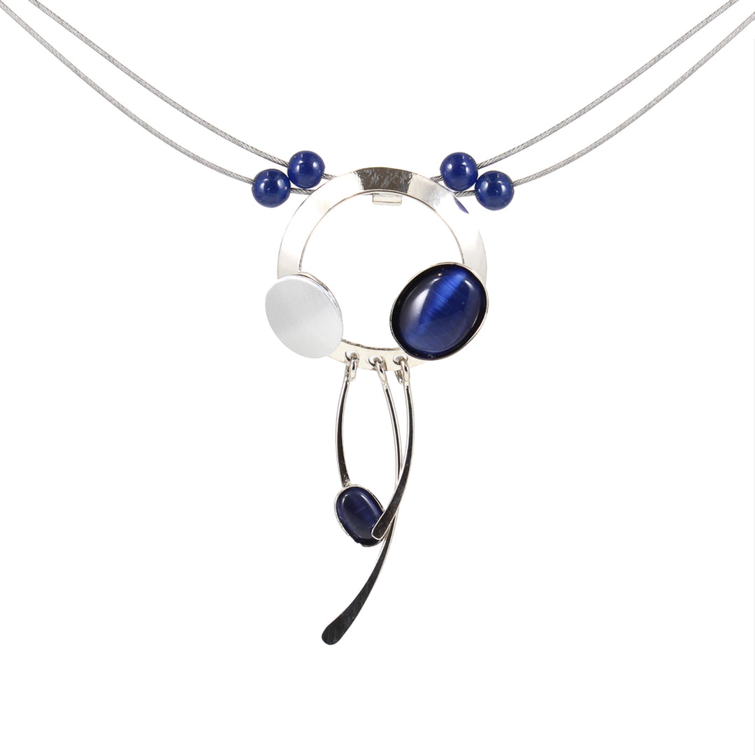 Collier avec pendentif cercle argenté et pierres bleues marines et grises