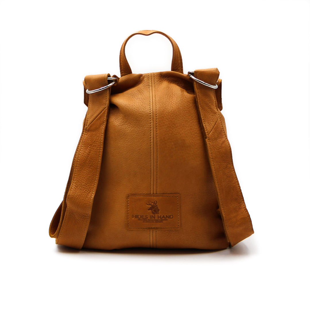 Sac à dos tan avec poignée sur le dessus et sangles vu de derrière