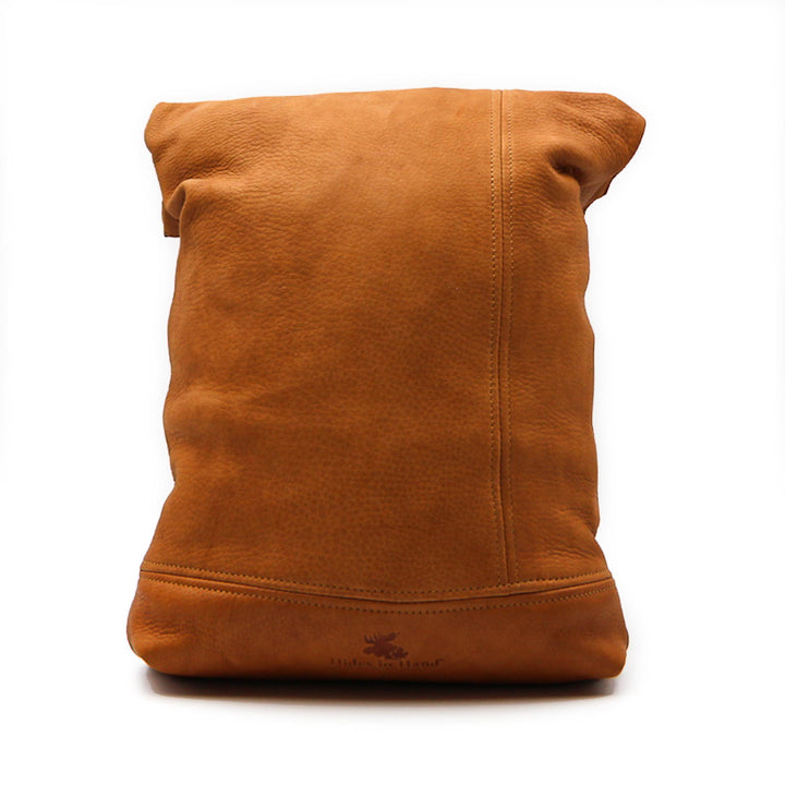 Sac à main tan à rabats vu de derriere