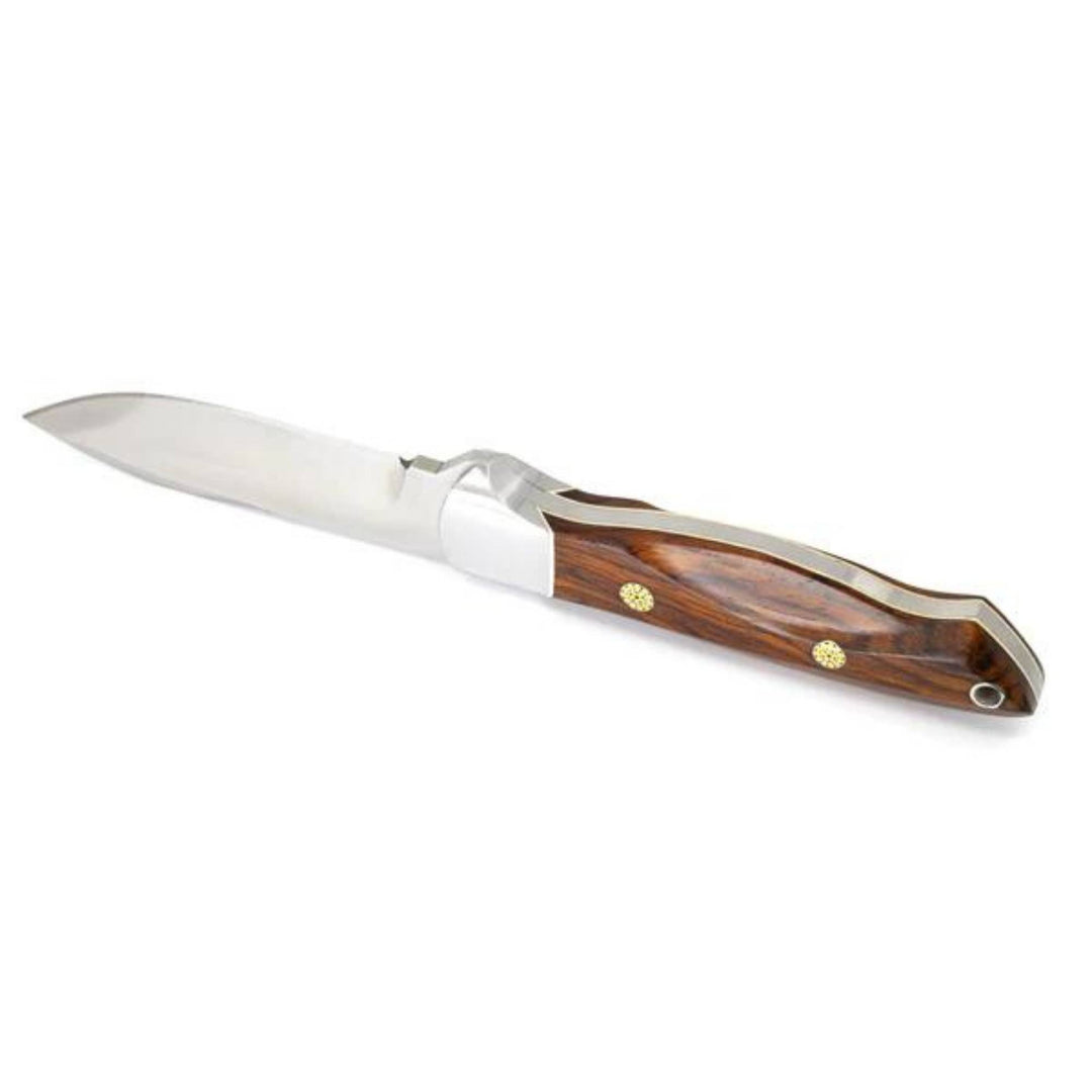 Couteau de chasse Schefferville avec manche en bois de cocobolo par LAmoureux and sons sur le dos