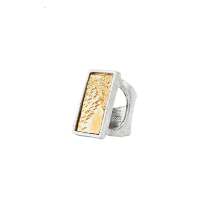 Bague rectangulaire en étain avec dessus doré