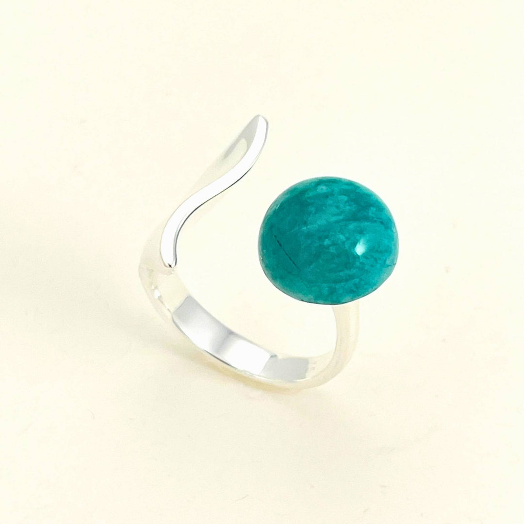 Bague en forme de queue de baleine avec pierre d'amazonite foncée par gemmes québec