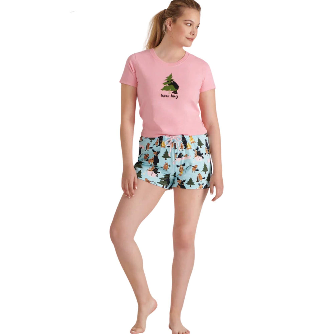 Femme portant des Shorts de nuit pour femme Life in the wild par Hatley vu de devant