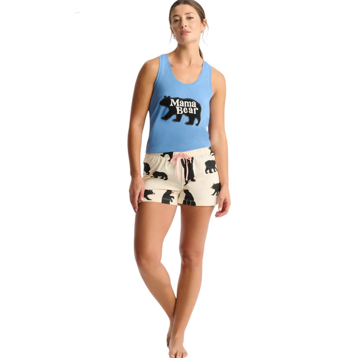 Femme portant des Boxers pour femmes blancs avec motif d'ours noirs vue de devant