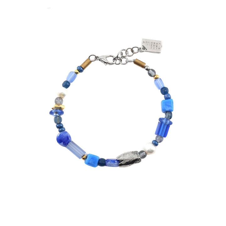Bracelet Capella avec pierres bleues par Anne-Marie Chagnon