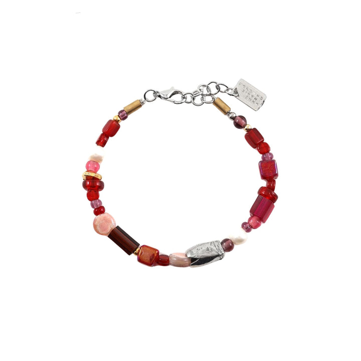 Bracelet Capella avec pierres rouges par Anne-Marie Chagnon