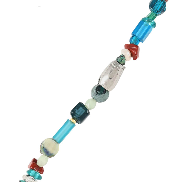Détails du Bracelet Capella couleur rivage avec billes de verre colorées par Anne-Marie Chagnon