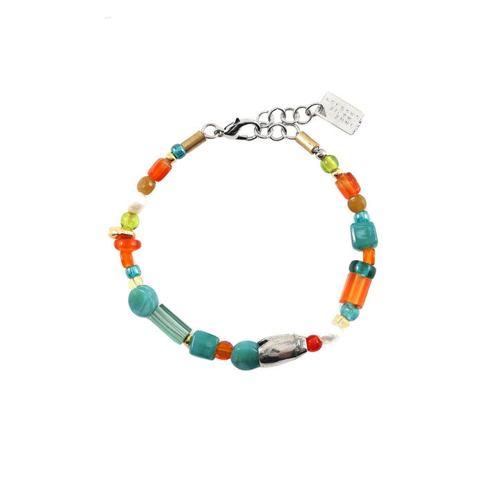 Bracelet Cepella avec billes oranges et turquoises par Anne-Marie Chagnon
