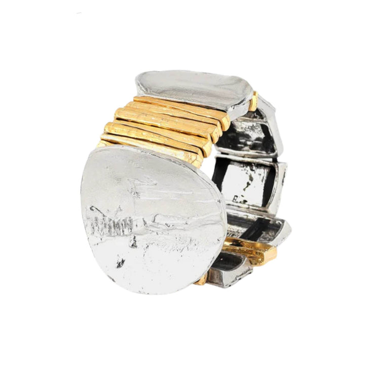 Bracelet en étain avec plaqué or et cercle argenté Wimia par Anne-Marie Chagnon tourné vers la gauche