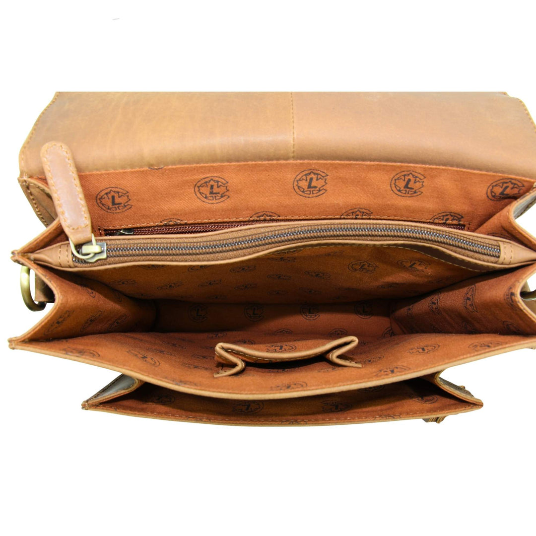 2e Compartiment du Sac carré en cuir de buffle avec pochette à l'intérieur par Canadian Leather