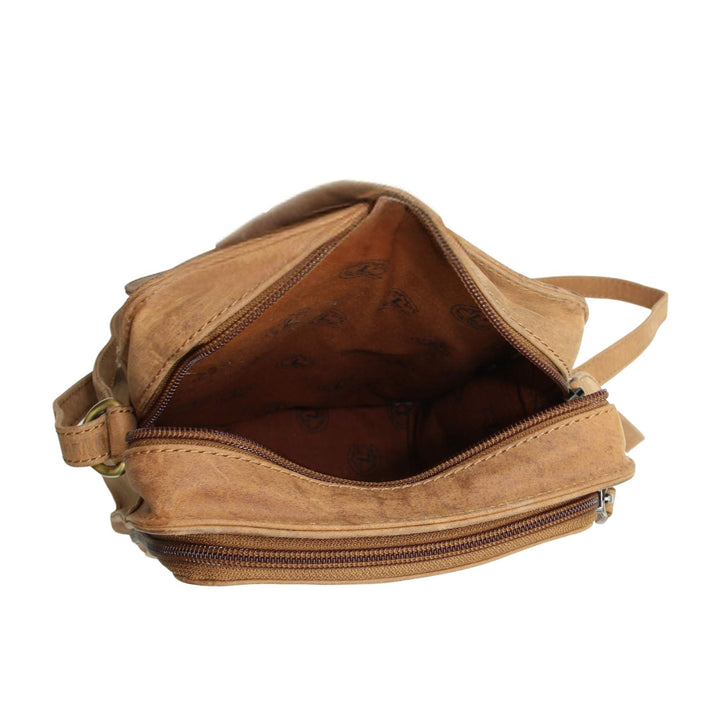 Intérieur du Sac minimaliste en cuir de buffle avec pochettes par Canadian leather