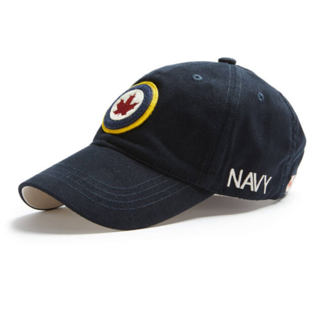 Casquette RCN bleue marine avec logo vue de 3/4