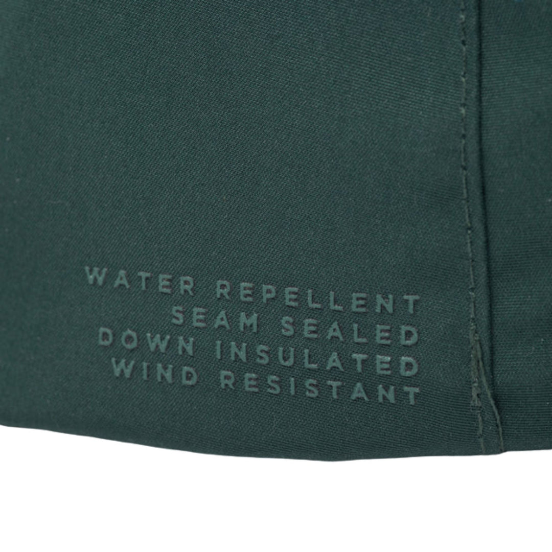 Détails de la Casquette Thermashield verte par Tilley vue de côté