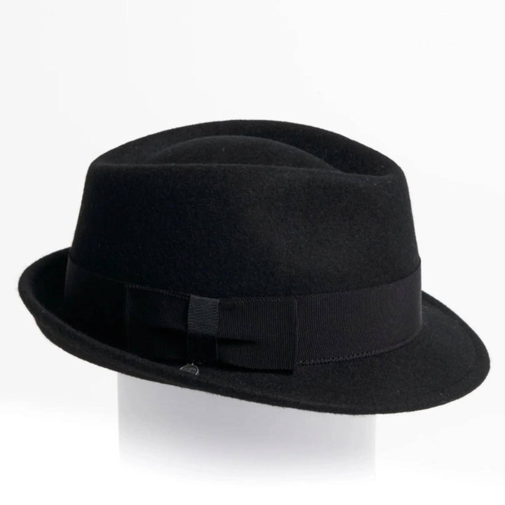 Chapeau Canadian Hat Faustin noir vu de 3/4