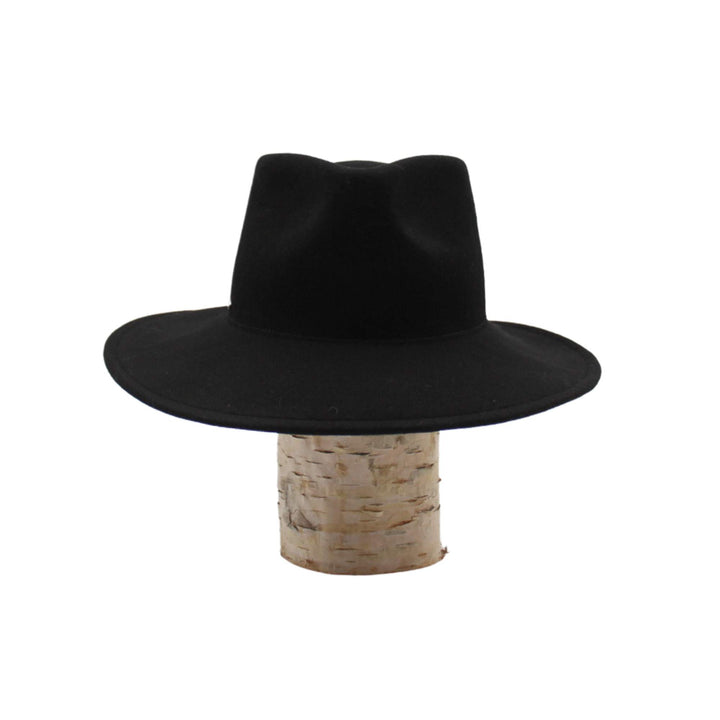 Chapeau Florance noir par Canadian hat sur une bûche vu de face