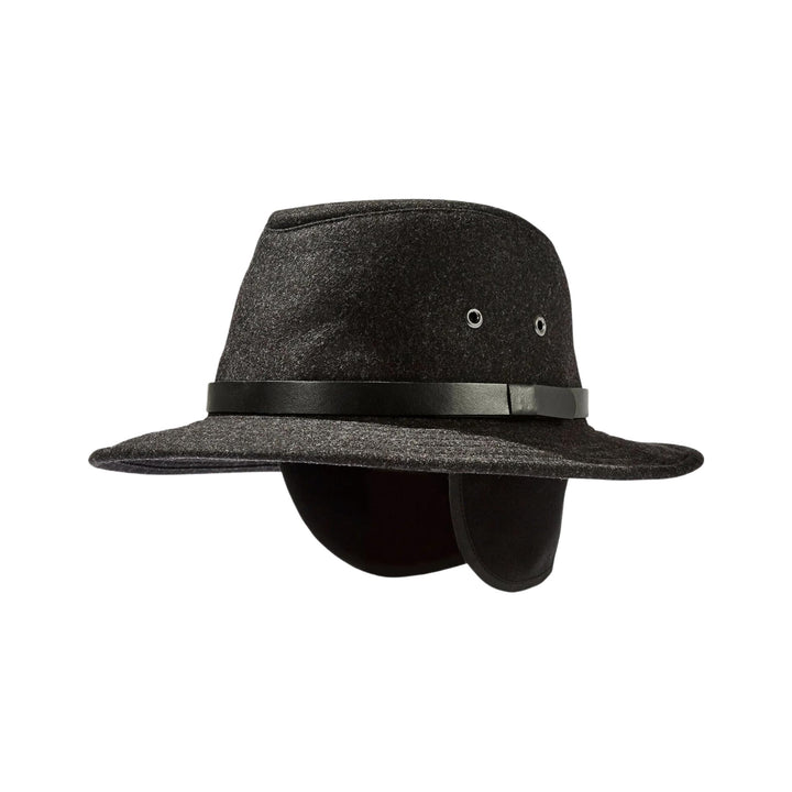Chapeau en laine Tilley charbon avec bande en cuir noire vu de 3/4 avec oreilles descendues