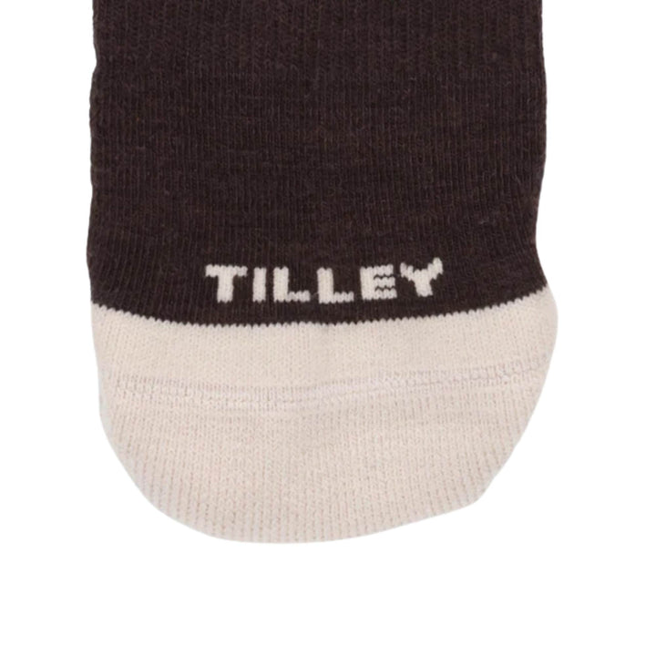 Détails du logo des Chaussettes à motif de paysage brun par Tilley