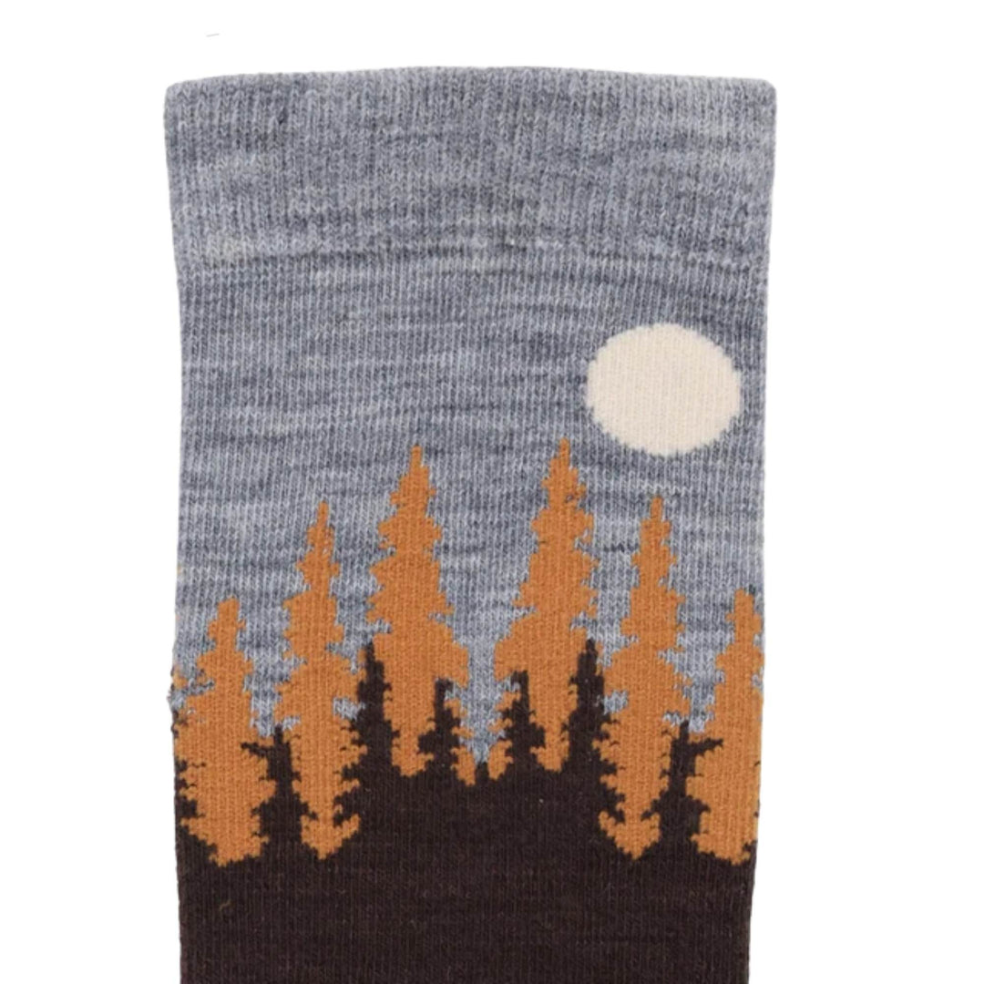 Détails du motifs des Chaussettes à motif de paysage brun par Tilley