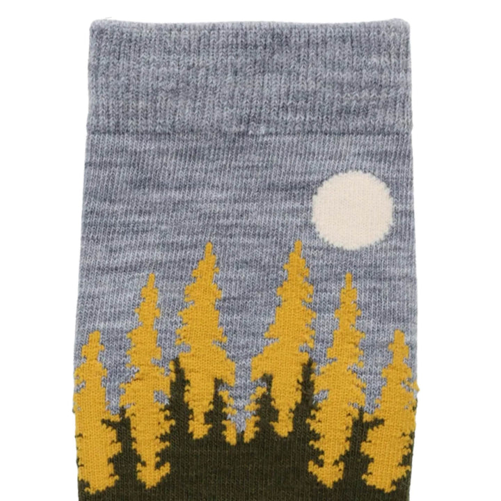 Détails du motif des Chaussettes à motif de paysage vert par Tilley