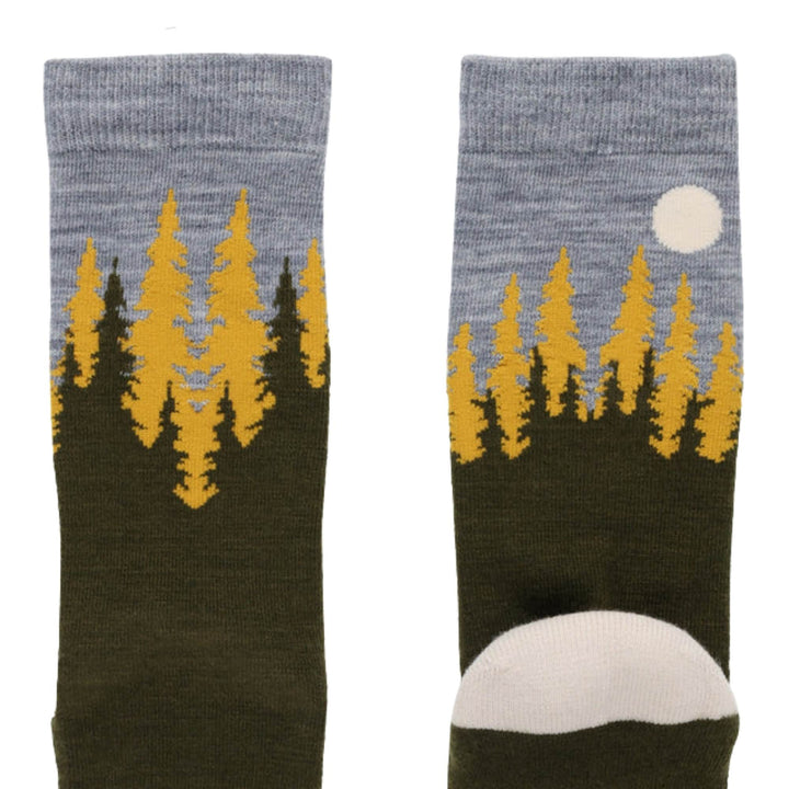 Détails du dessin des Chaussettes à motif de paysage vert par Tilley