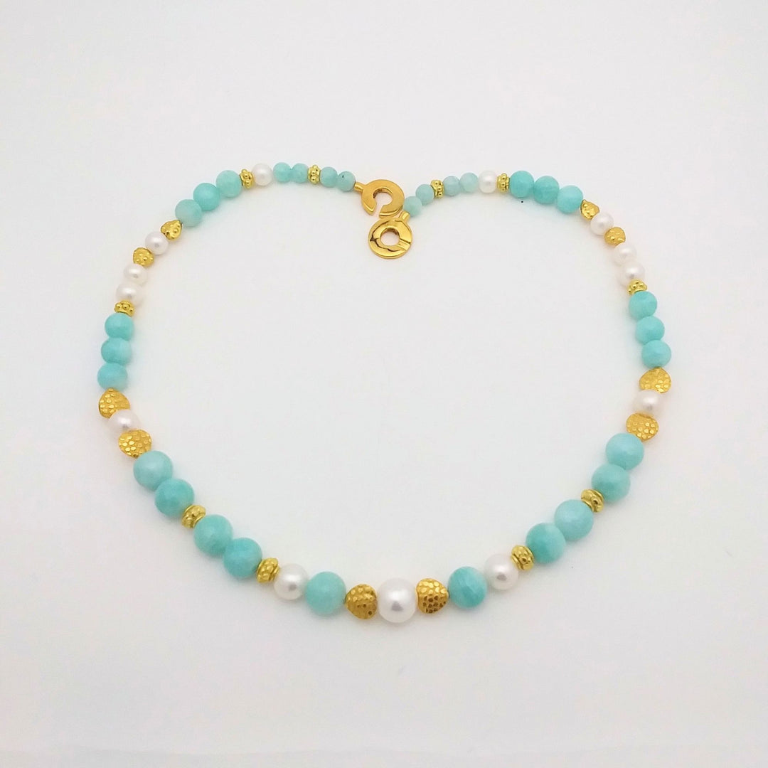 Collier de pierres québécoises turquoises et or avec perles