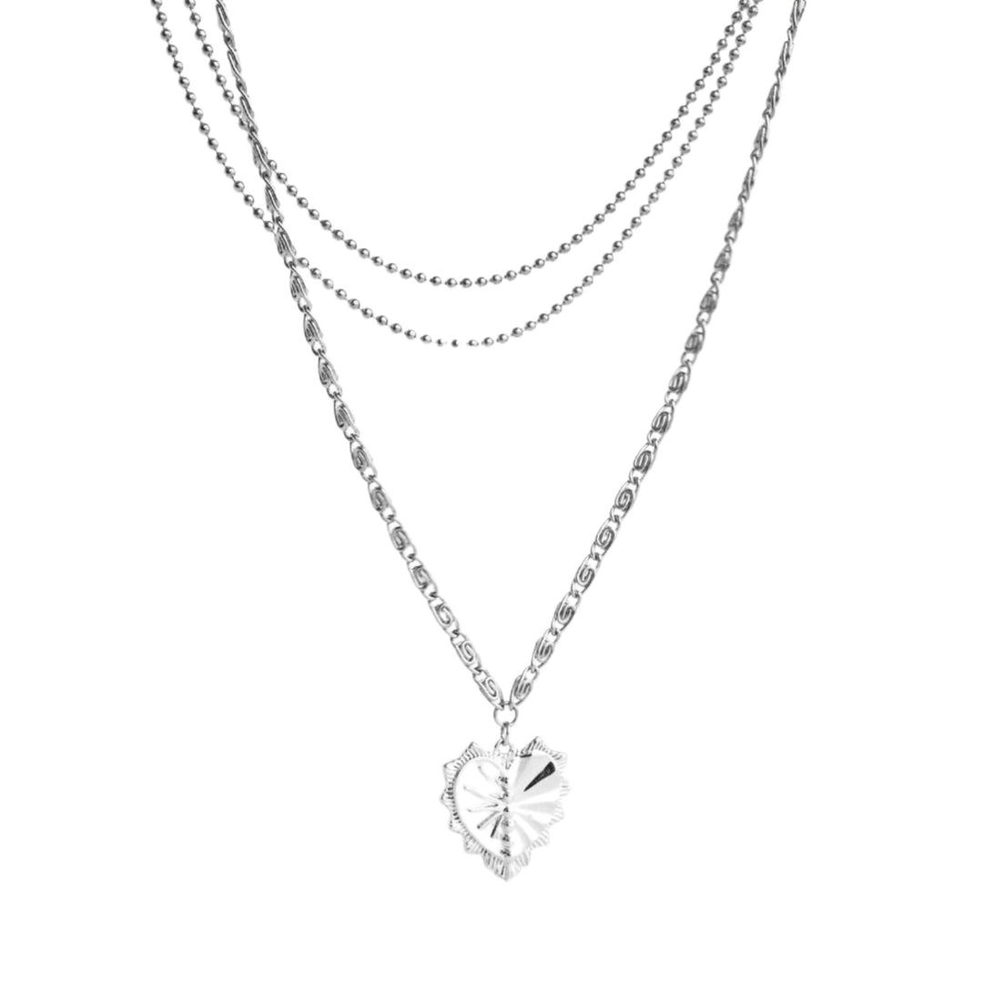 Collier à 3 chaînes argenté avec pendentif en coeur par welldunn suspendu