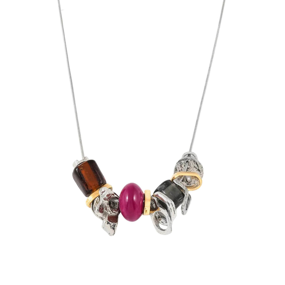 Collier Leona avec morceaux d'étain et billes de verre colorées par Anne-Marie Chagnon
