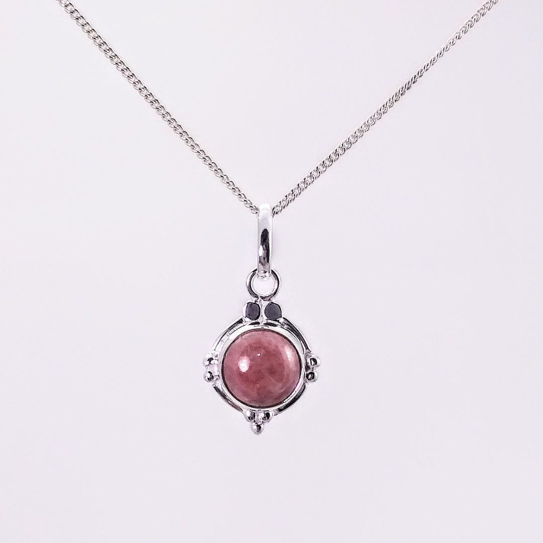 Rosaline pendant from Bois-Francs