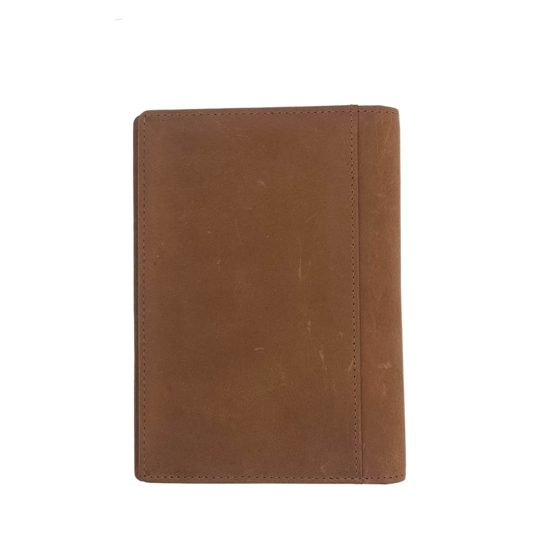 Porte-passeport wch01 brun par Canadian Leather vu de derrière