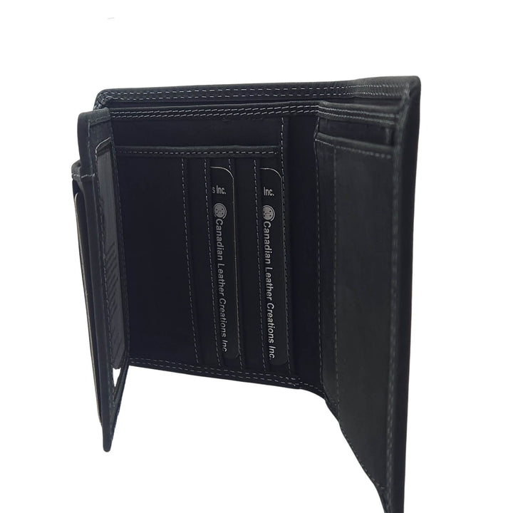 Détails des fentes du Portefeuille en cuir de buffle noir w116 par Canadian Leather 