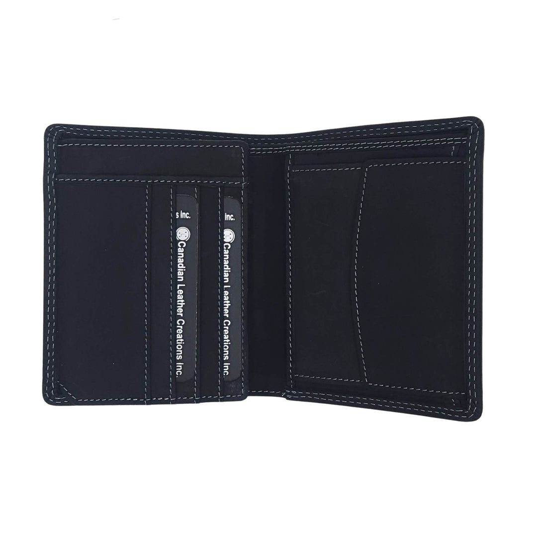 Portefeuille en cuir de buffle noir w116 vertical par Canadian Leather ouvert