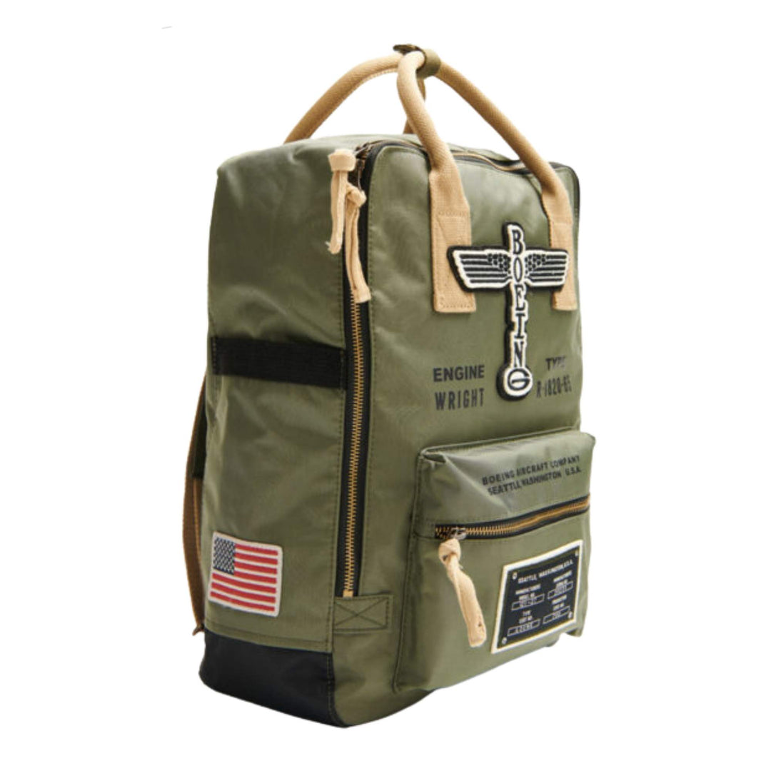 Sac à dos Boeing vert avec logo vintage par Red Canoe vu de côté