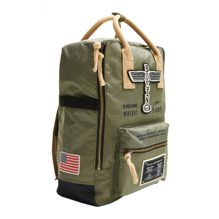 Sac à dos Boeing vert avec logo vintage par Red Canoe vu de côté