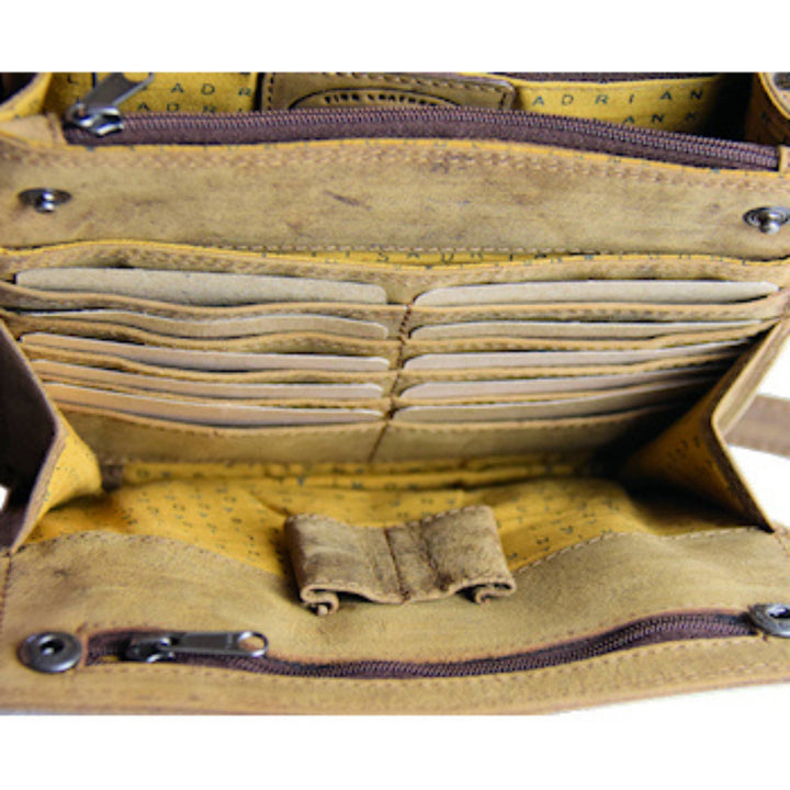 Intérieur d'un sac Sac en cuir de bison adrian klis 2455